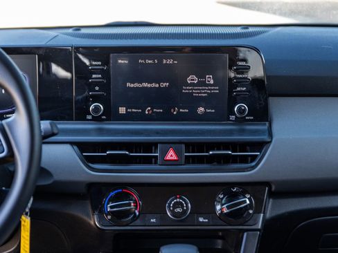 Used 2024 Kia Seltos LX image 9