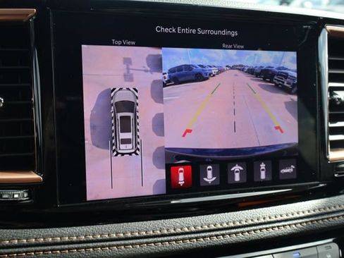 New 2027 Chrysler Pacifica Pinnacle w/ Theater Group FWD image 21