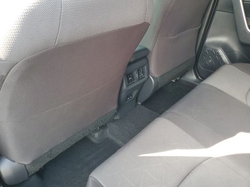 Certified 2025 Toyota RAV4 XLE AWD/4WD image 10