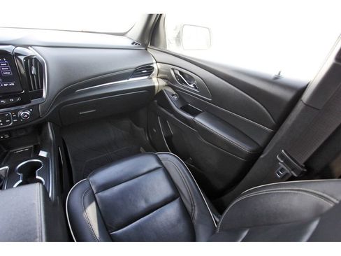 Used 2023 Chevrolet Traverse Premier w/ Redline Edition AWD/4WD image 10