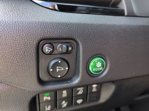 Used 2025 Honda Ridgeline Black Edition image 15