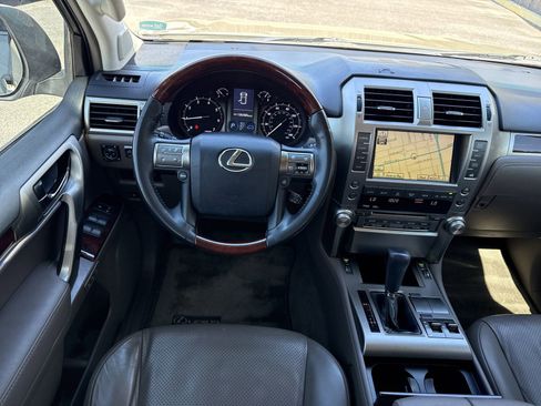 Used 2010 Lexus GX 460 image 13