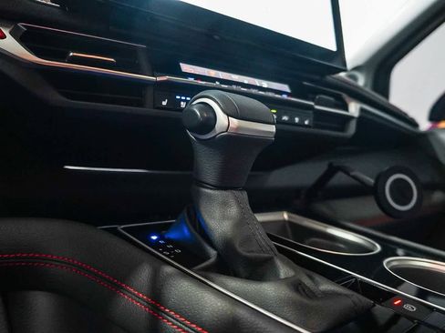 Used 2025 Toyota Sienna XSE image 25