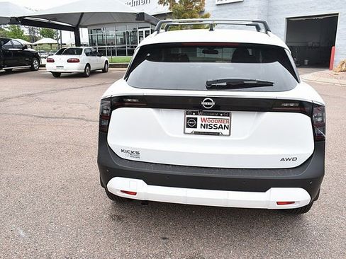 New 2026 Nissan Kicks SV w/ SV Premium Package image 5