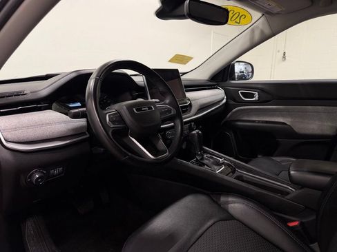 Used 2022 Jeep Compass Latitude w/ Convenience Group AWD/4WD image 12