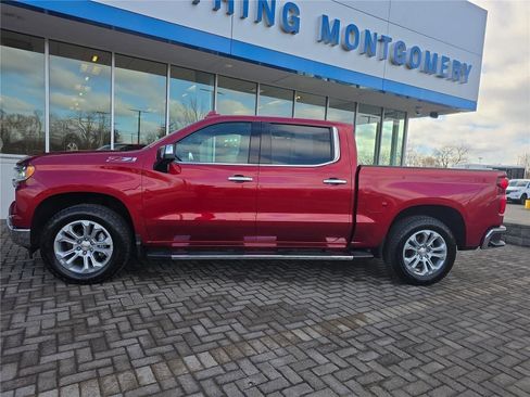Used 2025 Chevrolet Silverado 1500 LTZ image 2