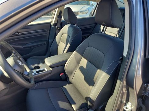 Used 2024 Nissan Altima 2.5 S image 17