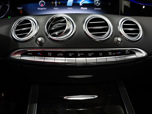 Used 2019 Mercedes-Benz S 560 Cabriolet w/ AMG Line Exterior image 39