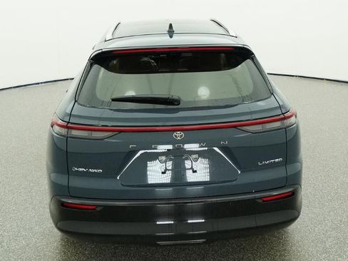 New 2026 Toyota Crown Signia image 7