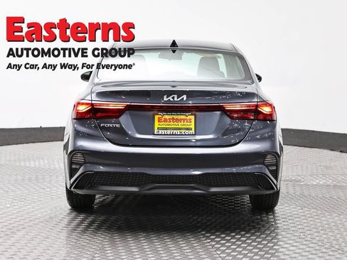 Used 2024 Kia Forte LXS FWD image 6