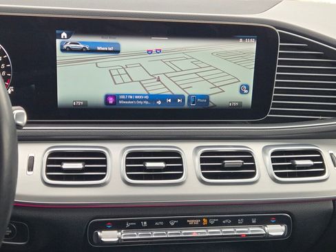 Used 2024 Mercedes-Benz GLE 450e 4MATIC image 26