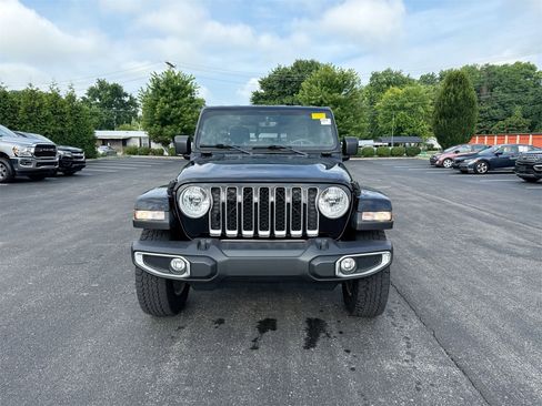 Used 2023 Jeep Gladiator Overland image 3