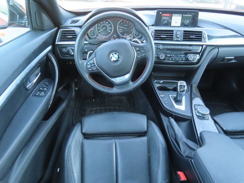 Used 2018 BMW 330i Gran Turismo xDrive image 5