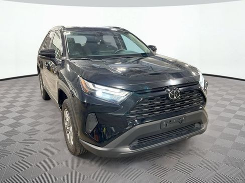 Used 2024 Toyota RAV4 XLE FWD image 3
