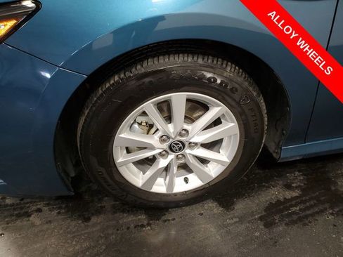 Used 2025 Toyota Camry LE image 7