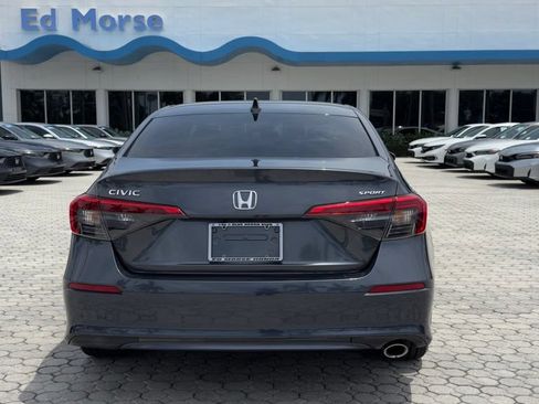 Used 2023 Honda Civic Sport image 11