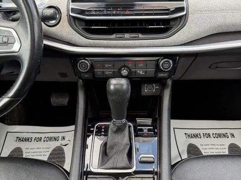 Used 2022 Jeep Compass Latitude w/ Sun and Sound Group image 20