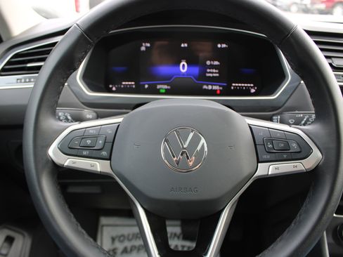 Used 2024 Volkswagen Tiguan Wolfsburg Edition image 21
