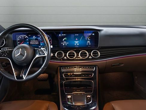 Used 2022 Mercedes-Benz E 350 4MATIC Sedan image 29