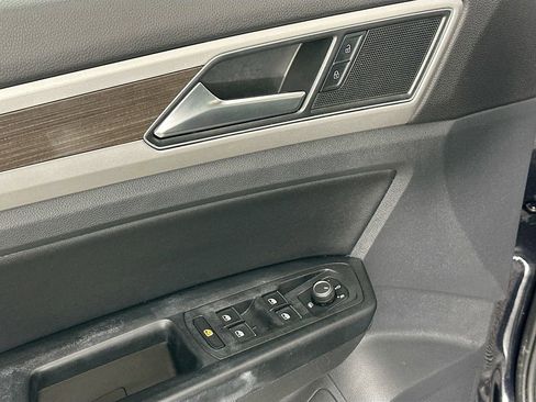 Used 2019 Volkswagen Atlas SE w/ Panoramic Sunroof Package AWD/4WD image 23