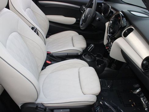 Used 2023 MINI Cooper S w/ Signature Upholstery Package image 33