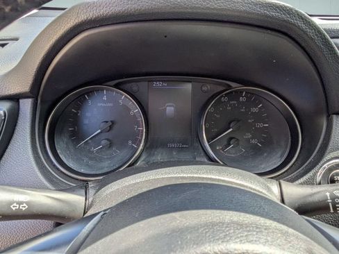 Used 2020 Nissan Rogue SV AWD/4WD image 13