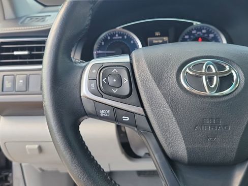 Used 2016 Toyota Camry XLE w/ Moonroof Package FWD image 20