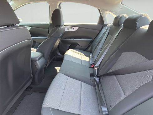 Used 2023 Kia Forte LXS w/ LXS Technology Package FWD image 16