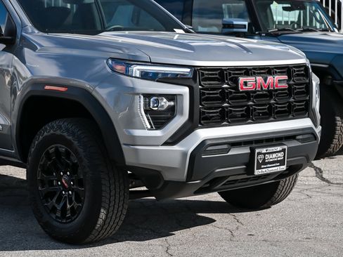 Used 2026 GMC Canyon Elevation image 10