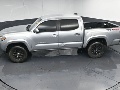 Used 2022 Toyota Tacoma SR5 image 32