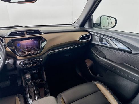 Used 2021 Chevrolet TrailBlazer ACTIV w/ Convenience Package image 22