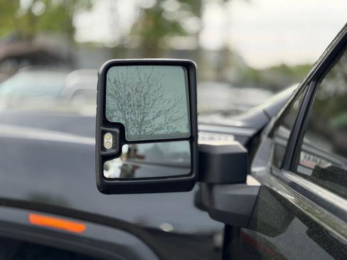 Used 2023 GMC Sierra 2500 AT4 image 13