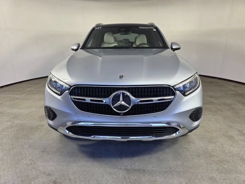 Used 2026 Mercedes-Benz GLC 300 image 2