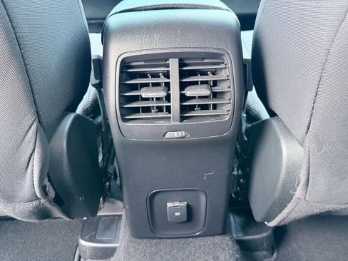 Used 2020 Ford Escape SE FWD image 27