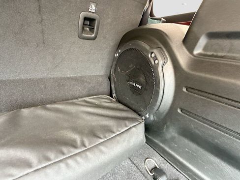Used 2021 Jeep Wrangler Unlimited Sahara w/ Cold Weather Group AWD/4WD image 31