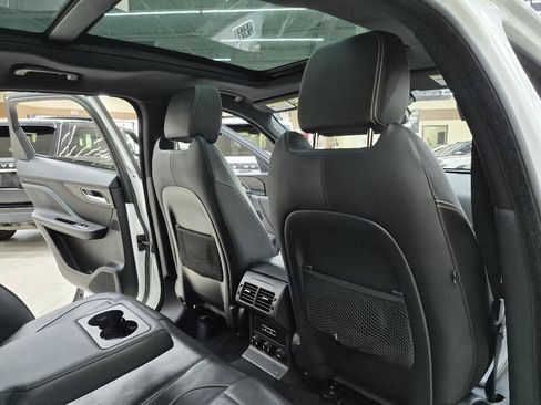 Used 2018 Jaguar F-PACE R-Sport AWD/4WD image 25