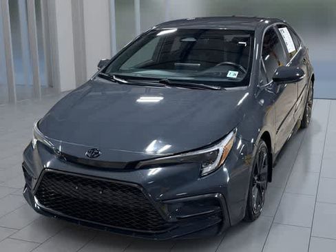 Used 2023 Toyota Corolla SE w/ Carpet Mat Package (TMS) FWD image 1