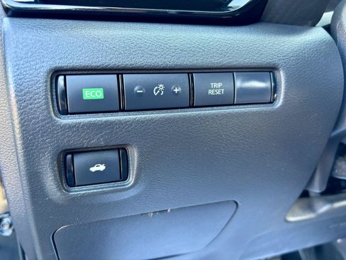 Used 2021 Nissan Sentra SV FWD image 26