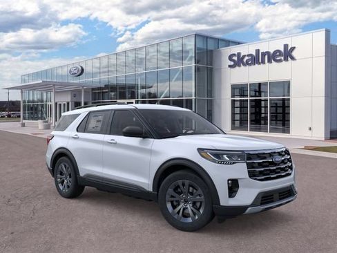 New 2026 Ford Explorer Active w/ Active Comfort Package AWD/4WD image 7