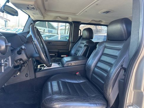 Used 2005 HUMMER H2 w/ Preferred Equipment Group AWD/4WD image 13