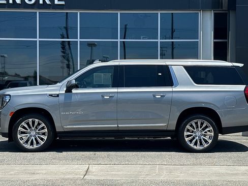 Certified 2023 GMC Yukon XL Denali w/ Max Trailering Package AWD/4WD image 7