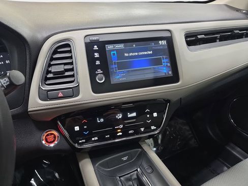 Used 2019 Honda HR-V EX image 20