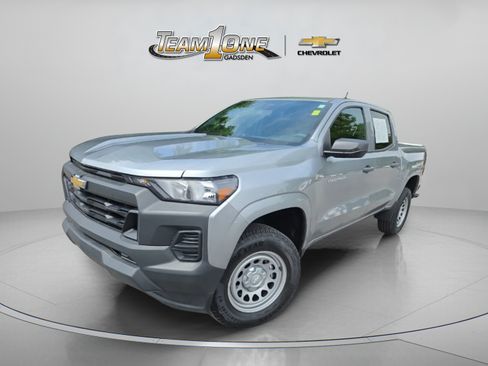 Used 2023 Chevrolet Colorado W/T RWD image 4