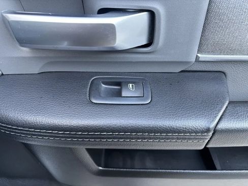 Used 2019 RAM 2500 Big Horn image 30