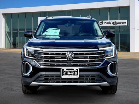 New 2026 Volkswagen Atlas SE FWD image 3