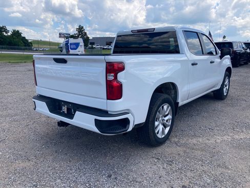 Used 2022 Chevrolet Silverado 1500 Custom RWD image 9