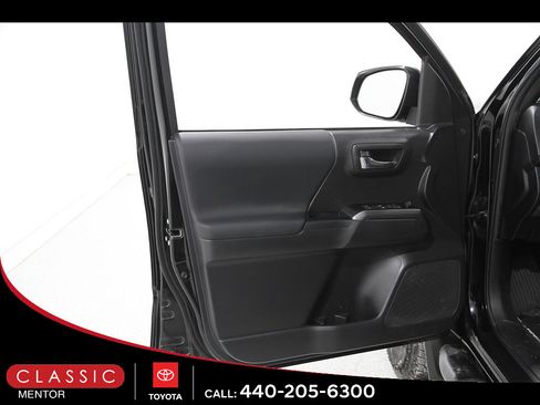 Used 2023 Toyota Tacoma TRD Off-Road AWD/4WD image 4