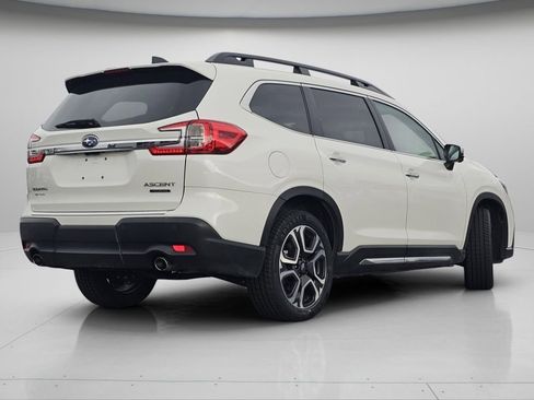 Used 2023 Subaru Ascent Touring image 9