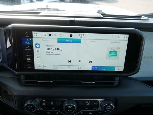 Used 2024 Jeep Wrangler Willys image 22