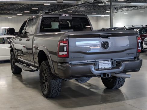 Used 2022 RAM 2500 Laramie w/ Night Edition AWD/4WD image 5
